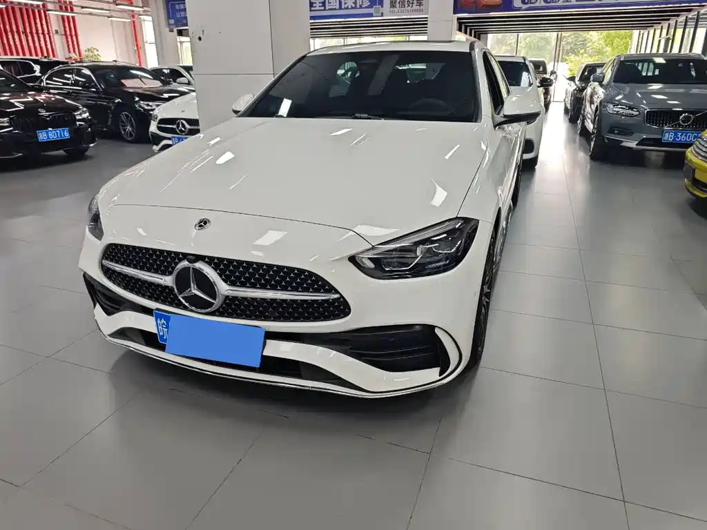 Mercedes-Benz C-Class 2023 — фото 1
