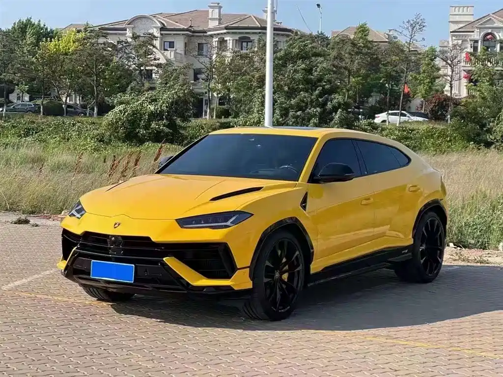 Lamborghini Urus 2023