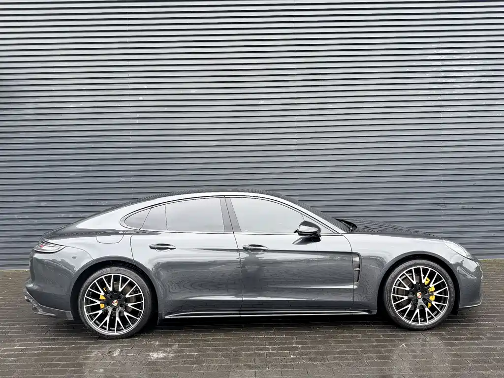 Porsche Panamera 2023 — фото 2
