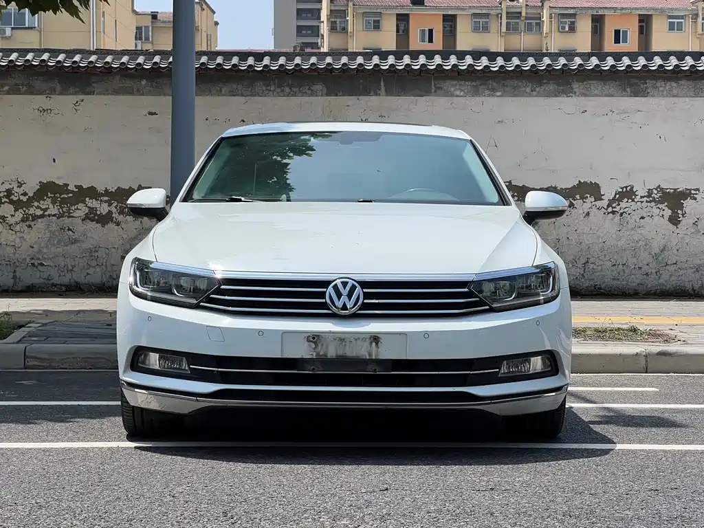 Volkswagen Magotan 2017 — фото 2
