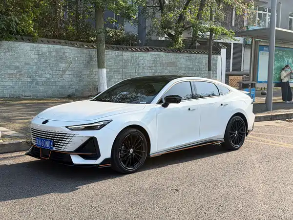 Changan UNI-V 2023
