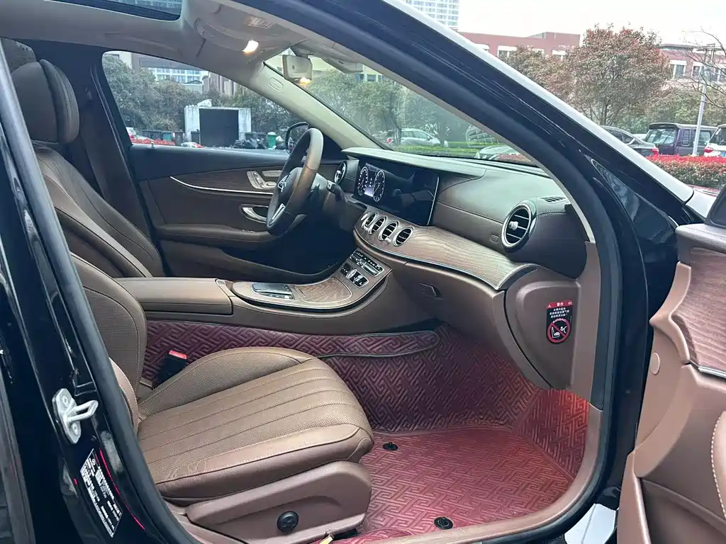 Mercedes-Benz E-Class 2020 — фото 5