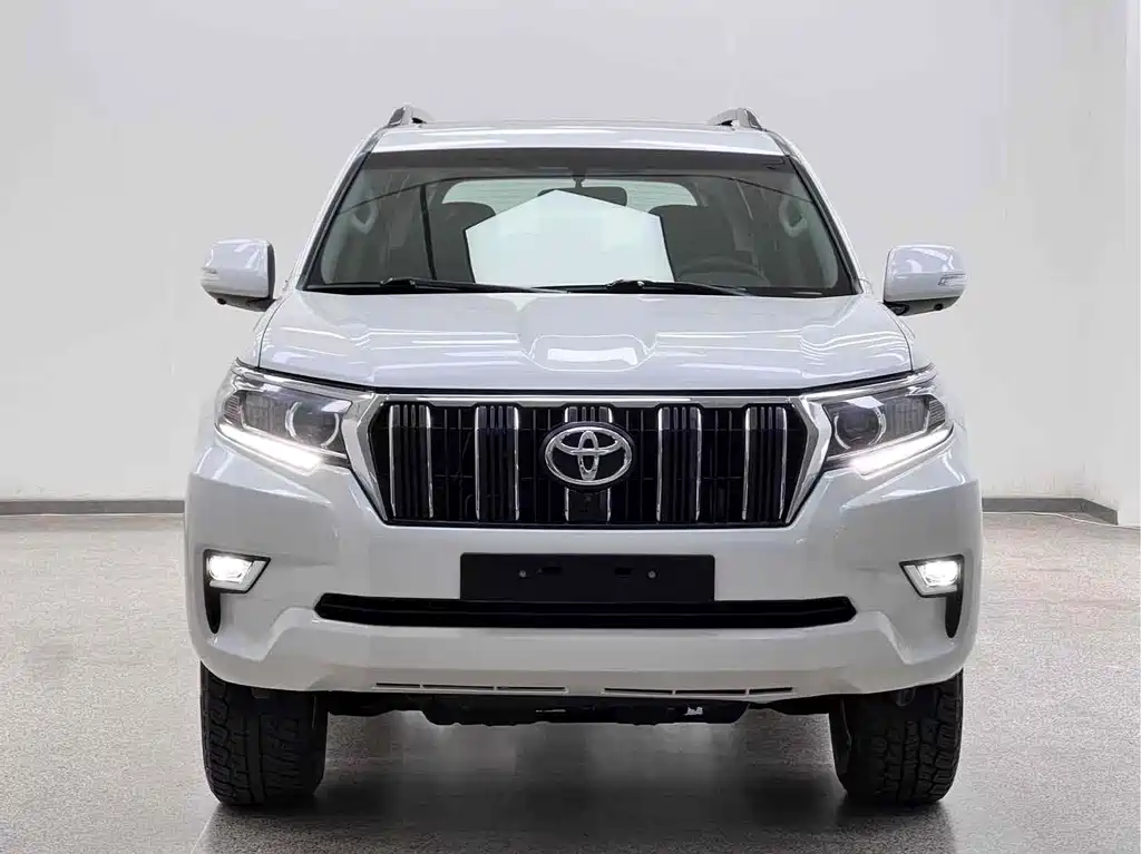 Toyota Prado 2020 — фото 2