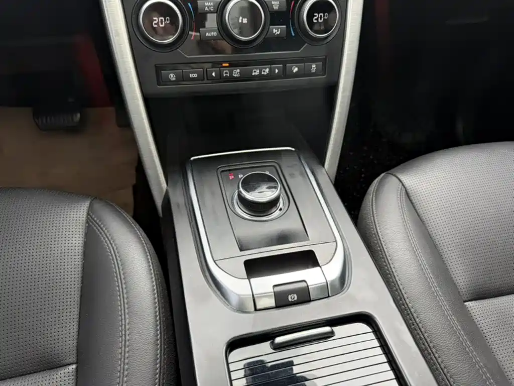 Land Rover Discovery Sport 2019 — фото 7