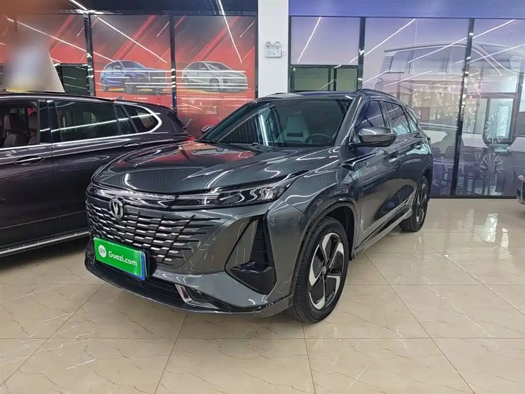 Changan CS75 PLUS iDD 2023 — фото 1