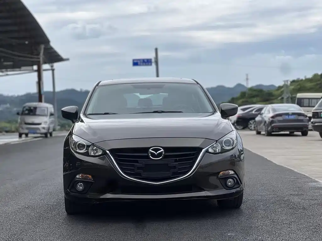 Mazda 3 Axela 2015 — фото 2