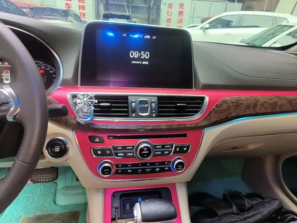 GAC Motor Trumpchi GA8 2018 — фото 13