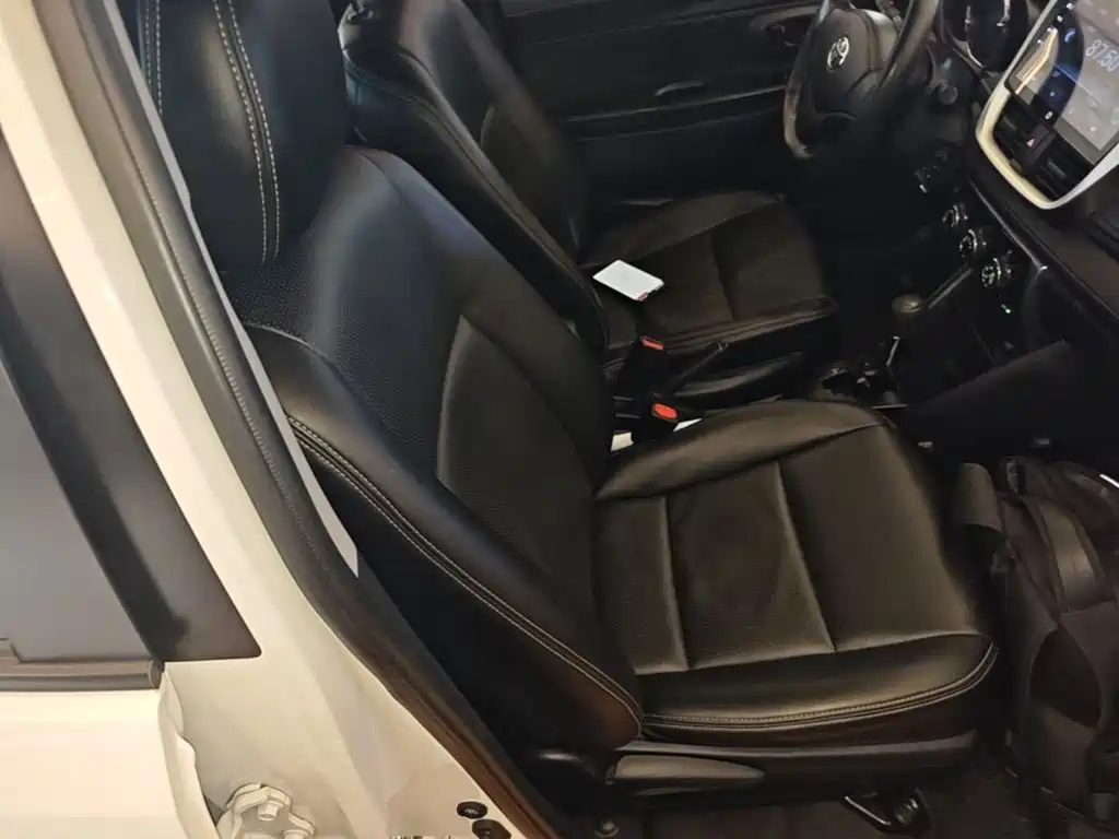 Toyota Yaris L 2021 — фото 25