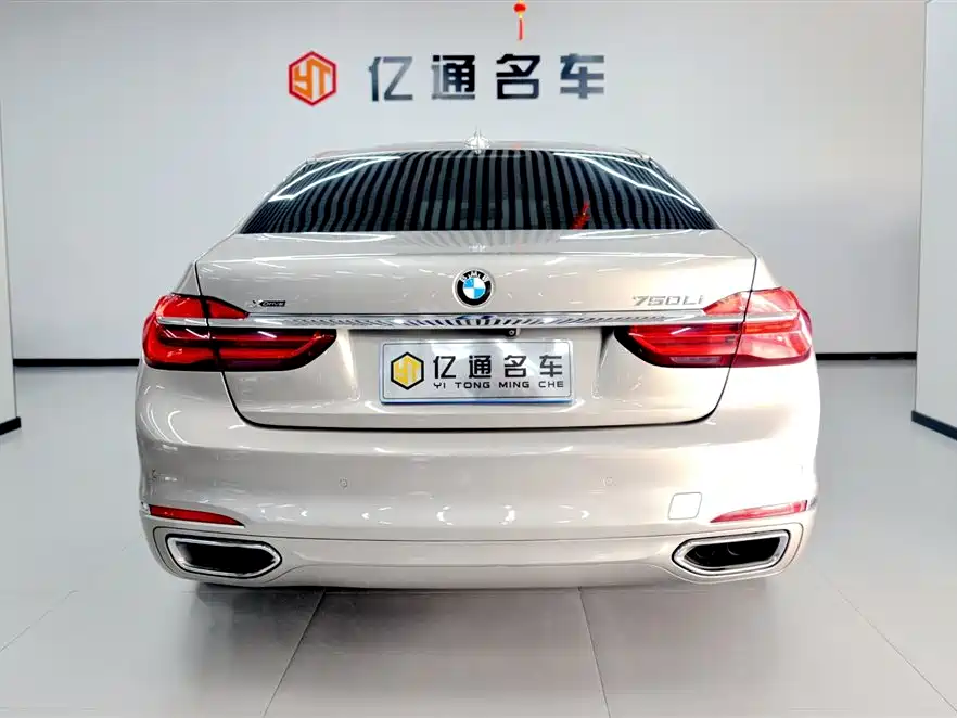 BMW 7 Series 2016 — фото 22