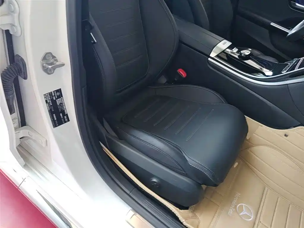 Mercedes-Benz C-Class 2023 — фото 25