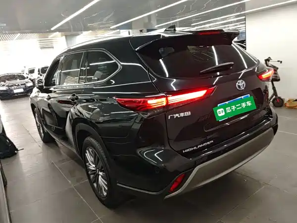 Toyota Highlander 2023