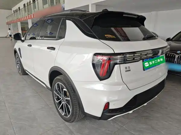 Lynk & Co 01 2023
