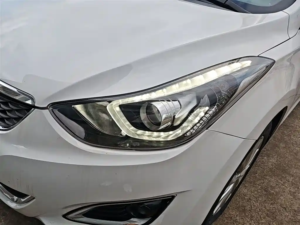 Hyundai Elantra Langdong 2016 — фото 24