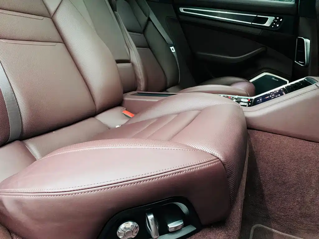 Porsche Panamera 2019 — фото 14