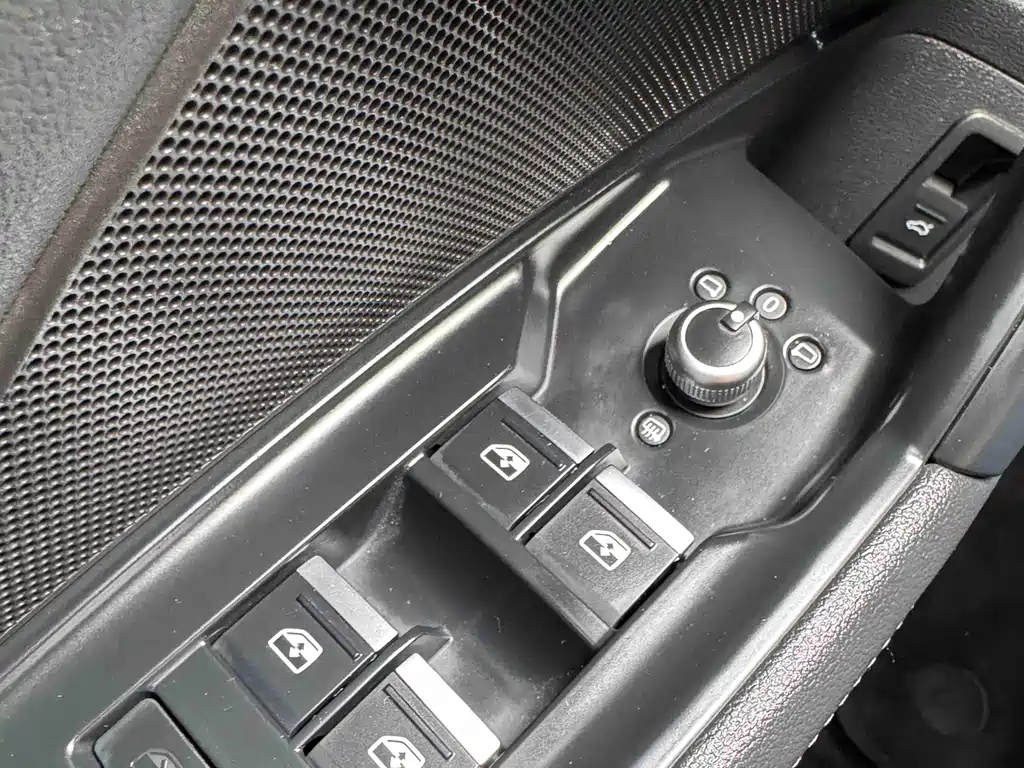 Audi A3 2023 — фото 20