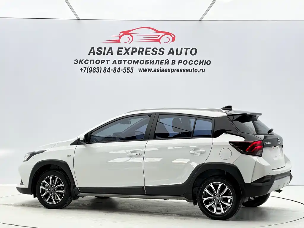 Toyota Yaris L 2022