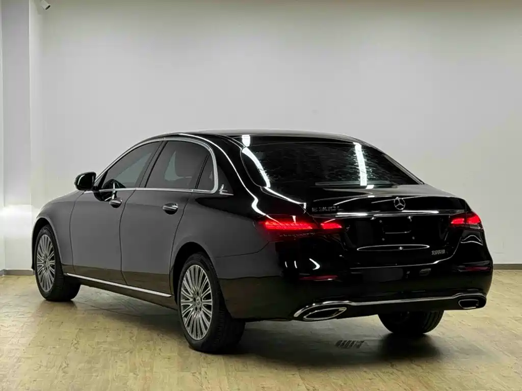 Mercedes-Benz E-Class 2021 — фото 10
