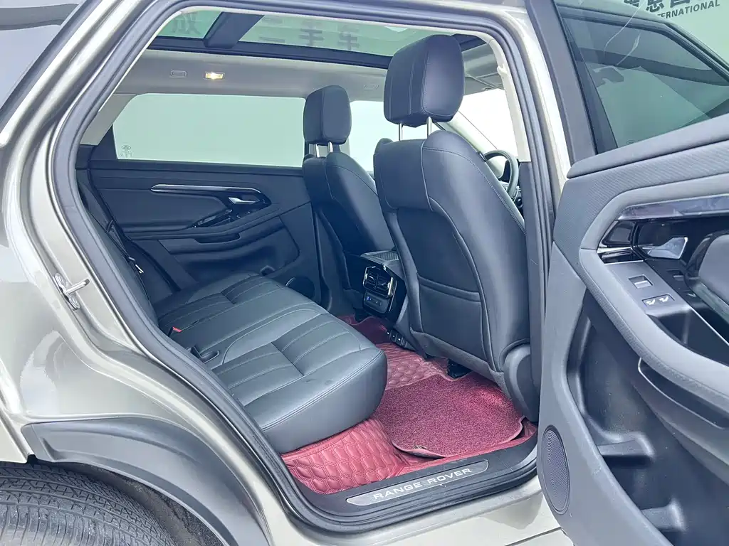 Land Rover Evoque 2022 — фото 10