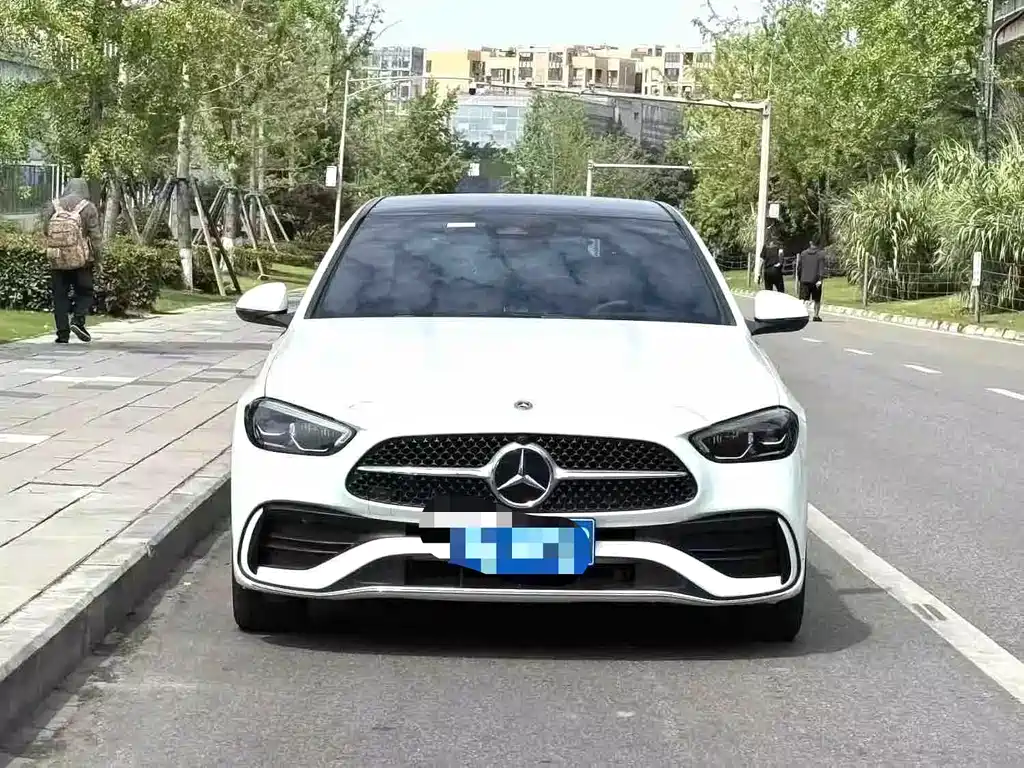 Mercedes-Benz C-Class 2023 — фото 2