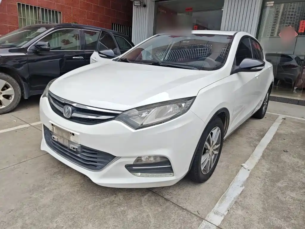Changan Eado XT 2016 — фото 2