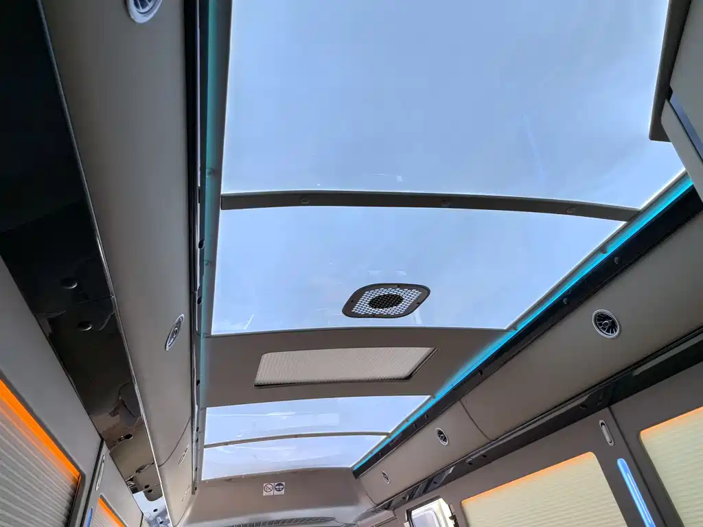 Toyota Coaster 2023 — фото 12