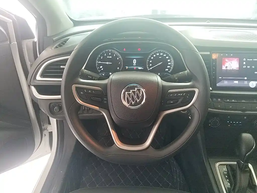 Buick Excelle 2021 — фото 11