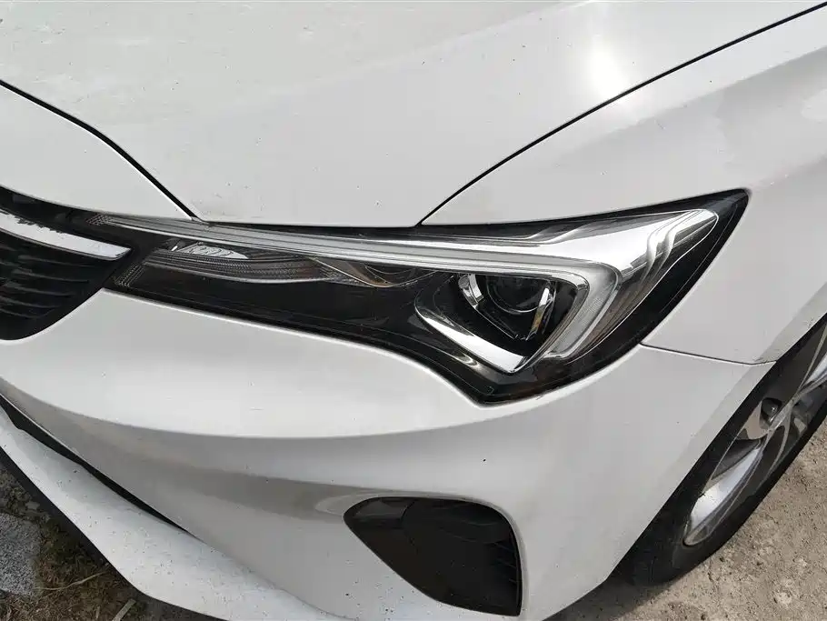 Buick Verano 2022 — фото 5