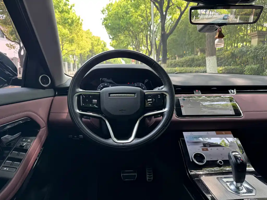 Land Rover Evoque 2024 — фото 14