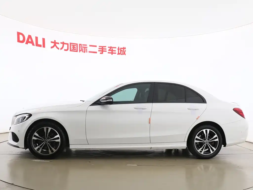 Mercedes-Benz C-Class 2018 — фото 11