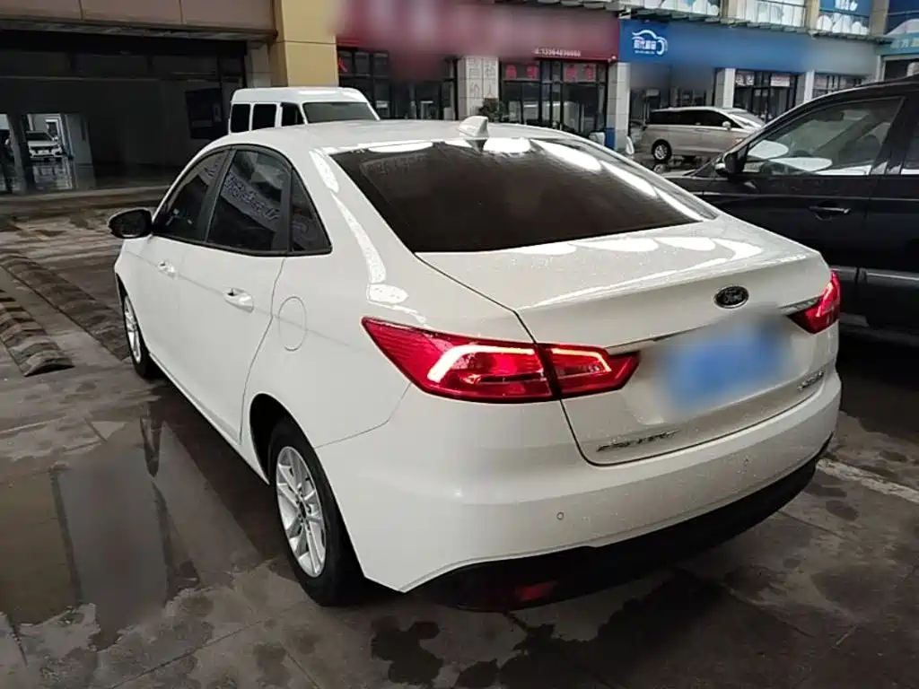 Ford Escort 2020