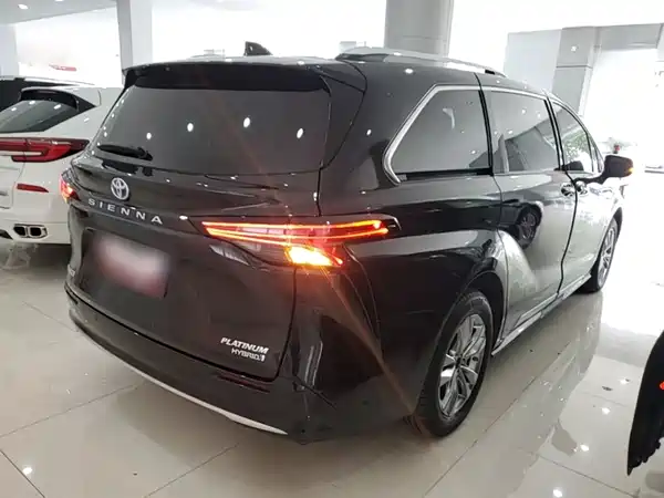 Toyota Sienna 2021