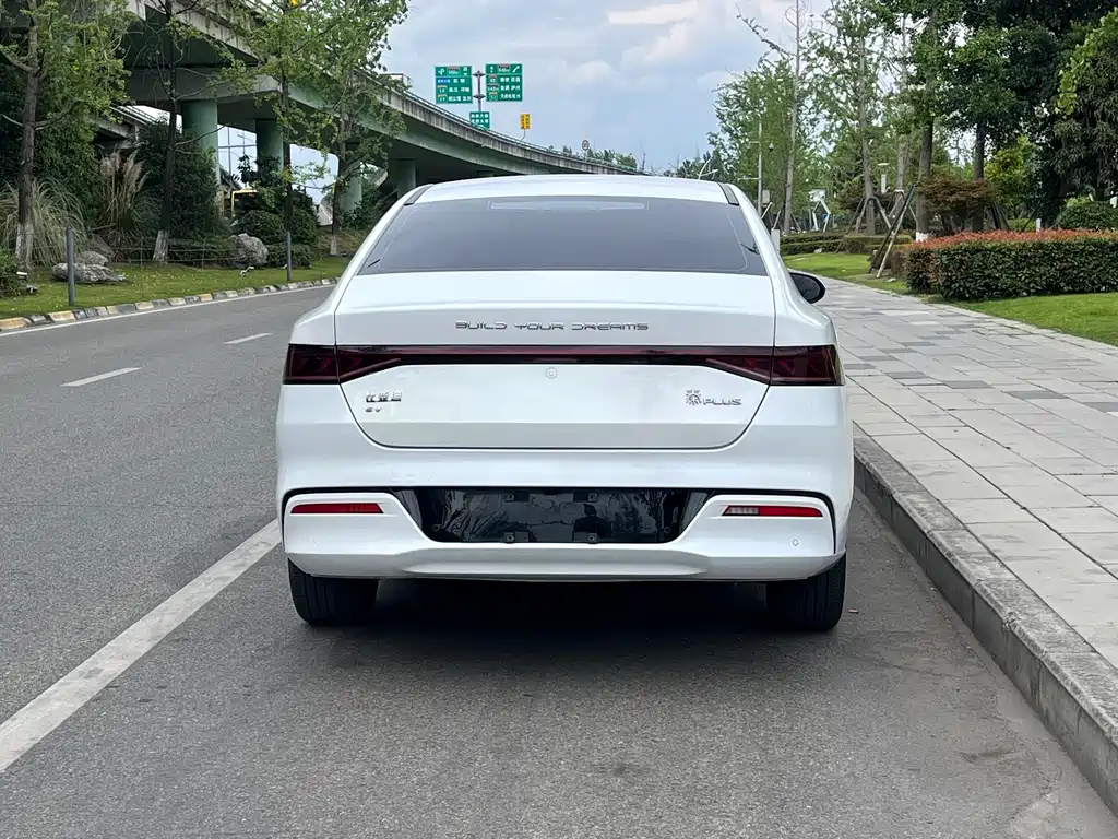 BYD Qin PLUS 2022 — фото 5