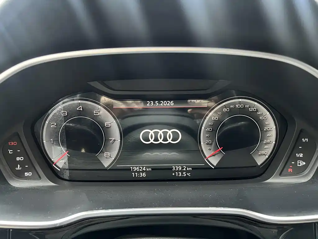 Audi Q3 2022 — фото 15