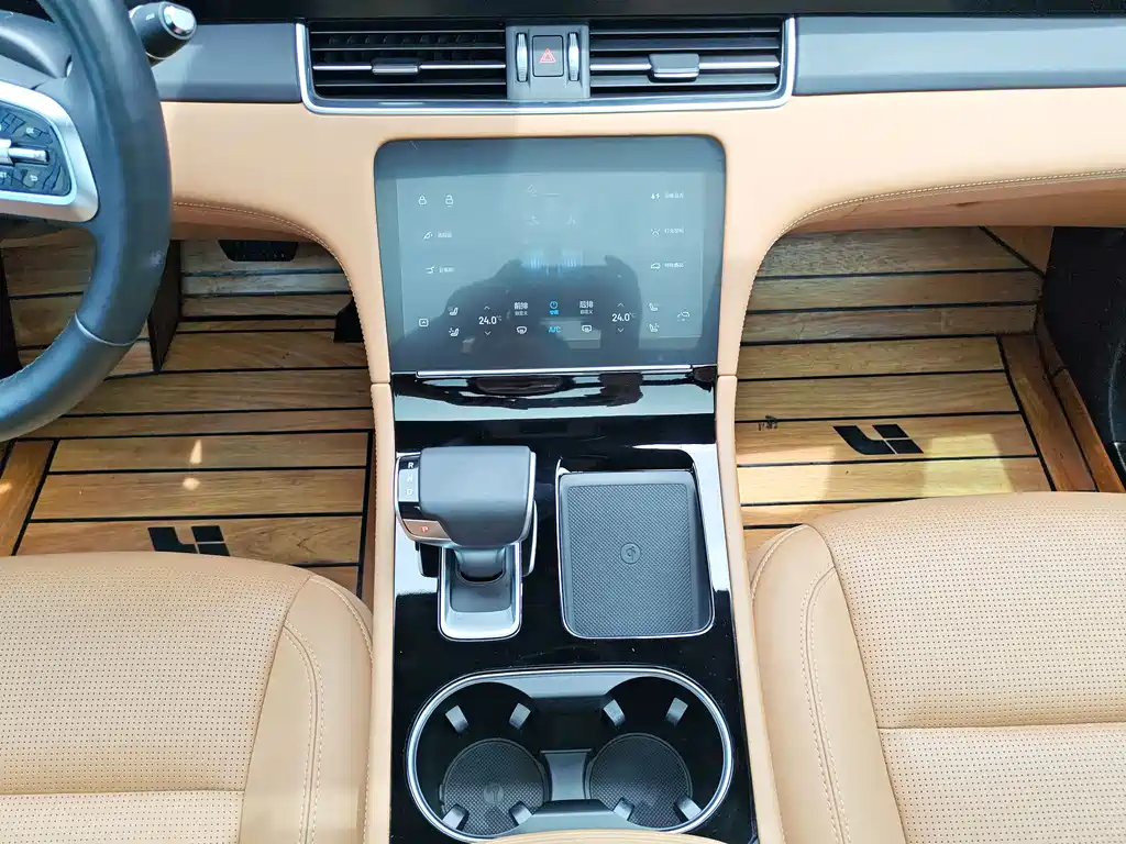 Li Auto Li ONE 2021 — фото 25