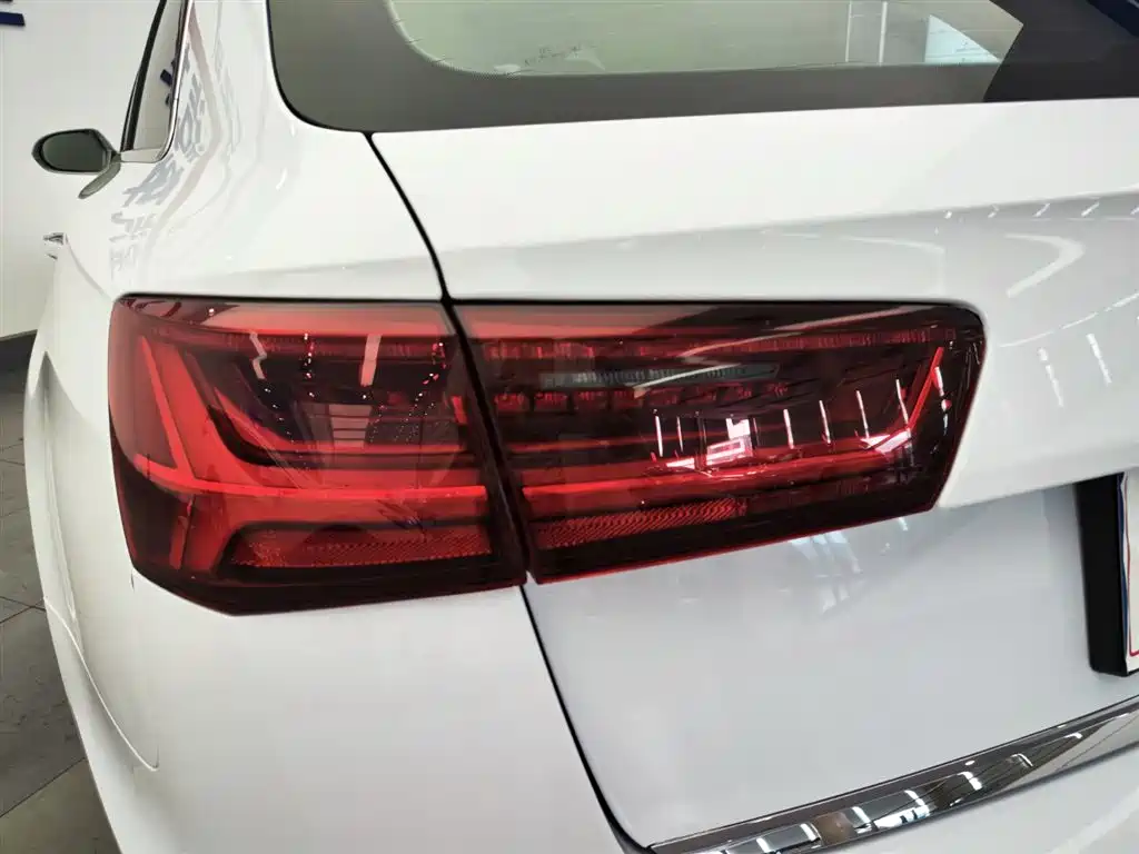 Audi A6 2019 — фото 12