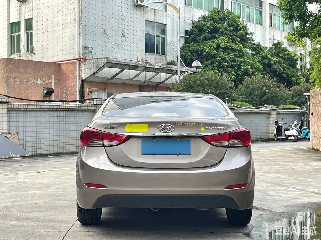 Hyundai Elantra 2016