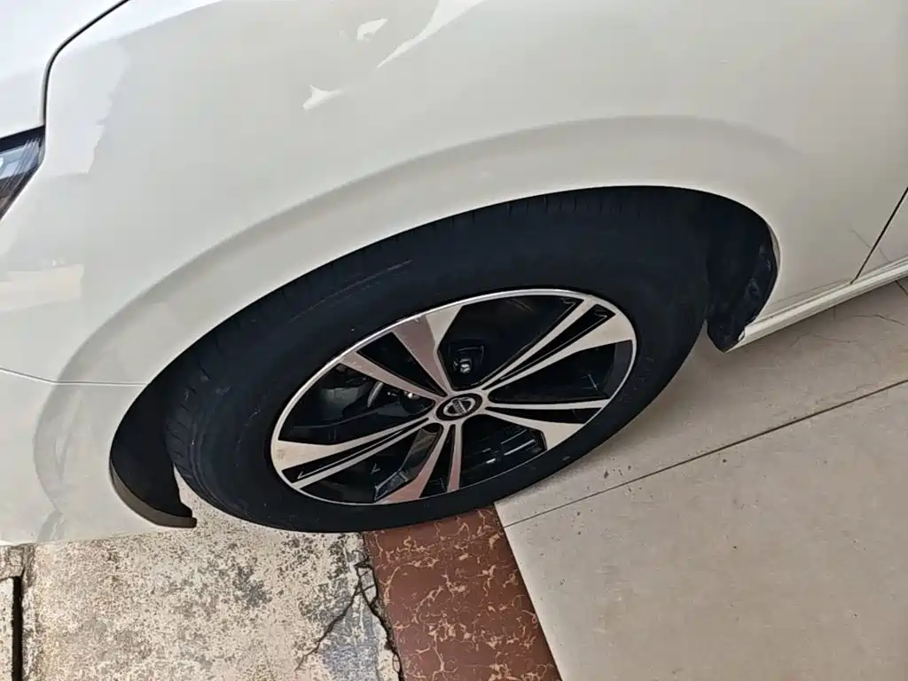Nissan Sylphy 2021 — фото 23