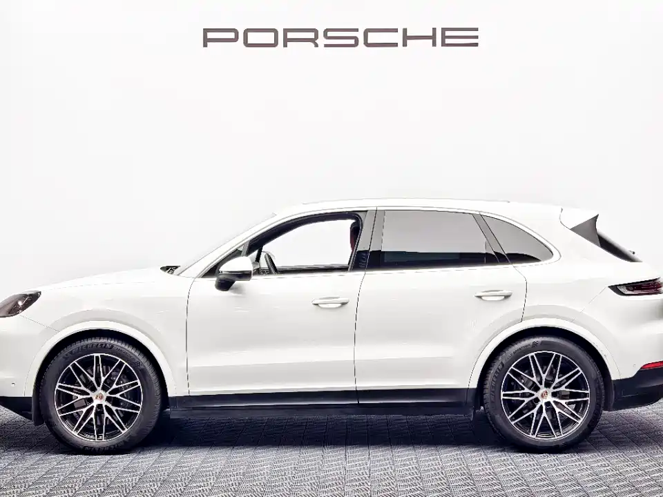 Porsche Cayenne 2025 — фото 7