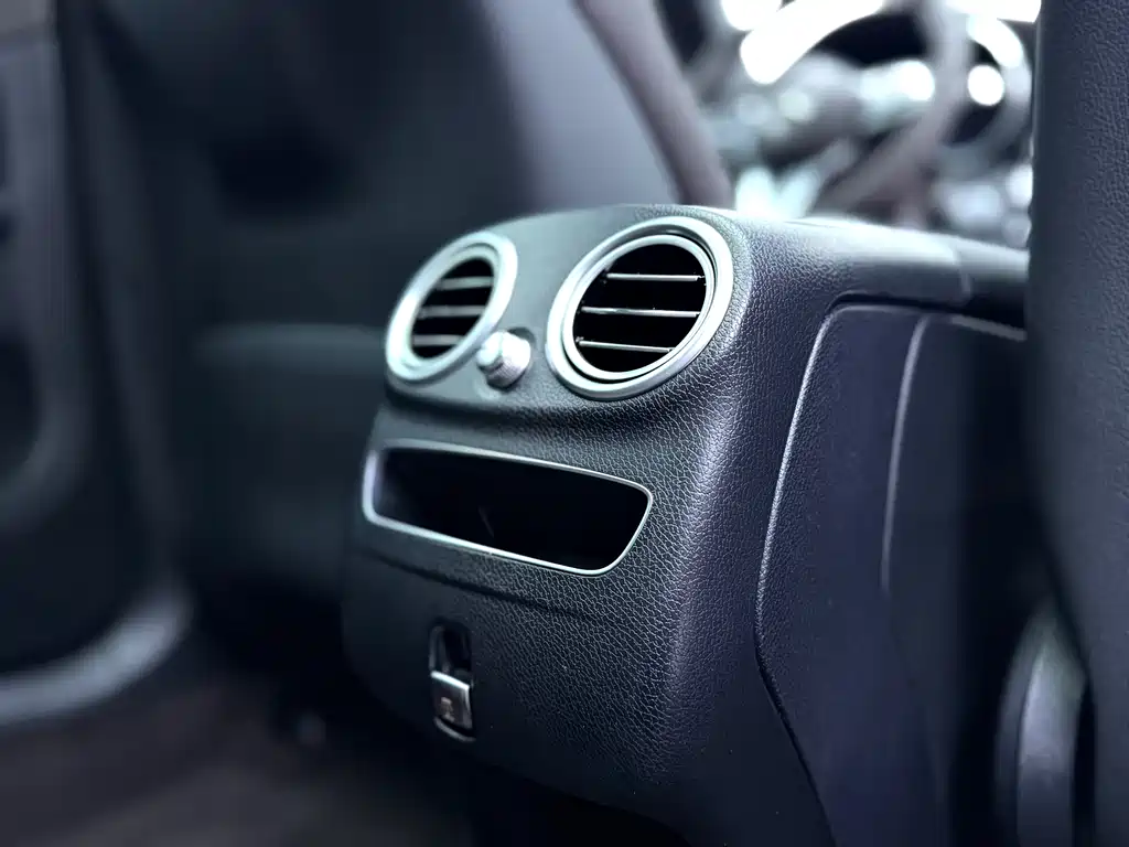 Mercedes-Benz GLC 2020 — фото 25