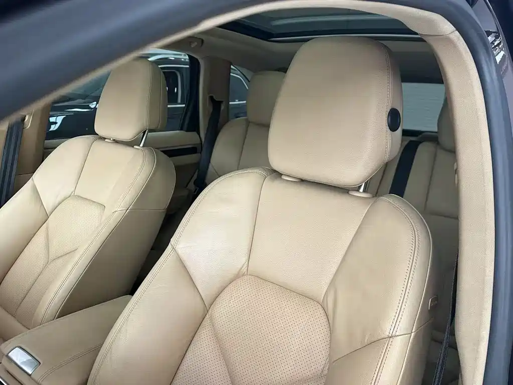 Porsche Cayenne 2015 — фото 14