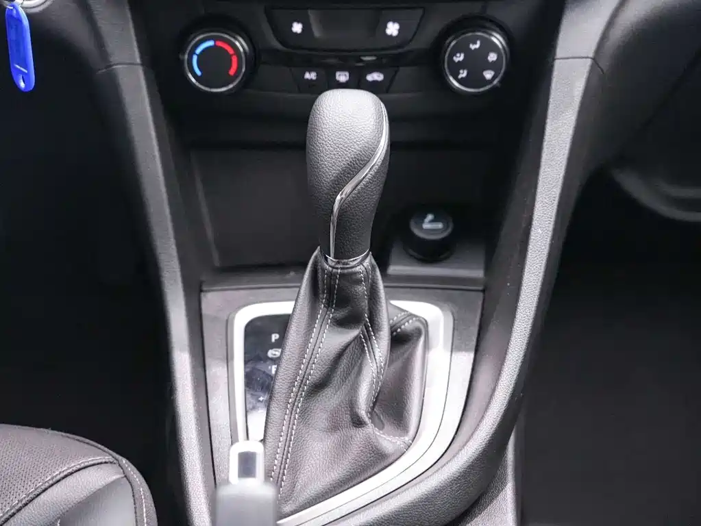 Buick Excelle 2021 — фото 15