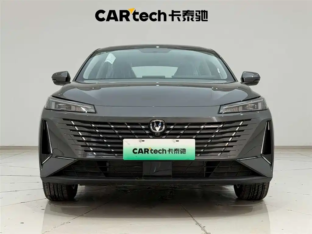 Changan Eado PHEV 2026 — фото 3