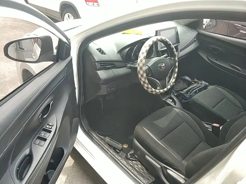 Toyota Vios 2022 — фото 16