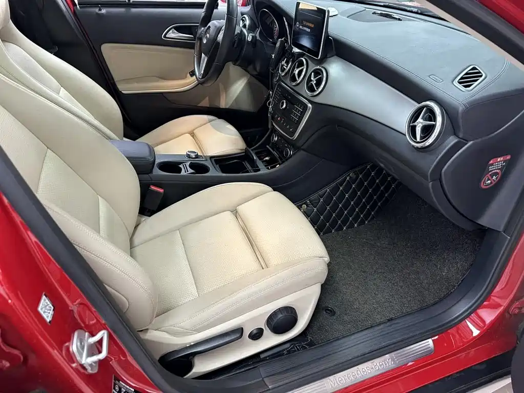 Mercedes-Benz GLA 2016 — фото 9