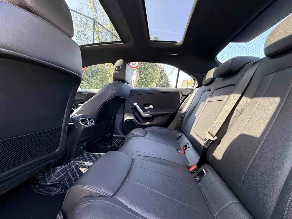 Mercedes-Benz A-Class 2023 — фото 9