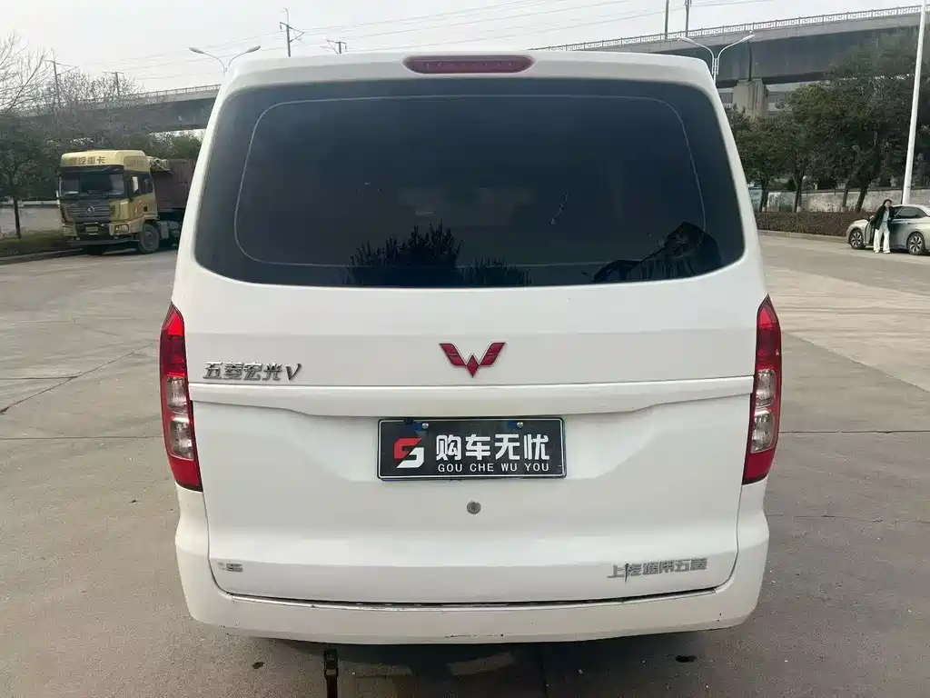 Wuling Hongguang V 2022 — фото 8