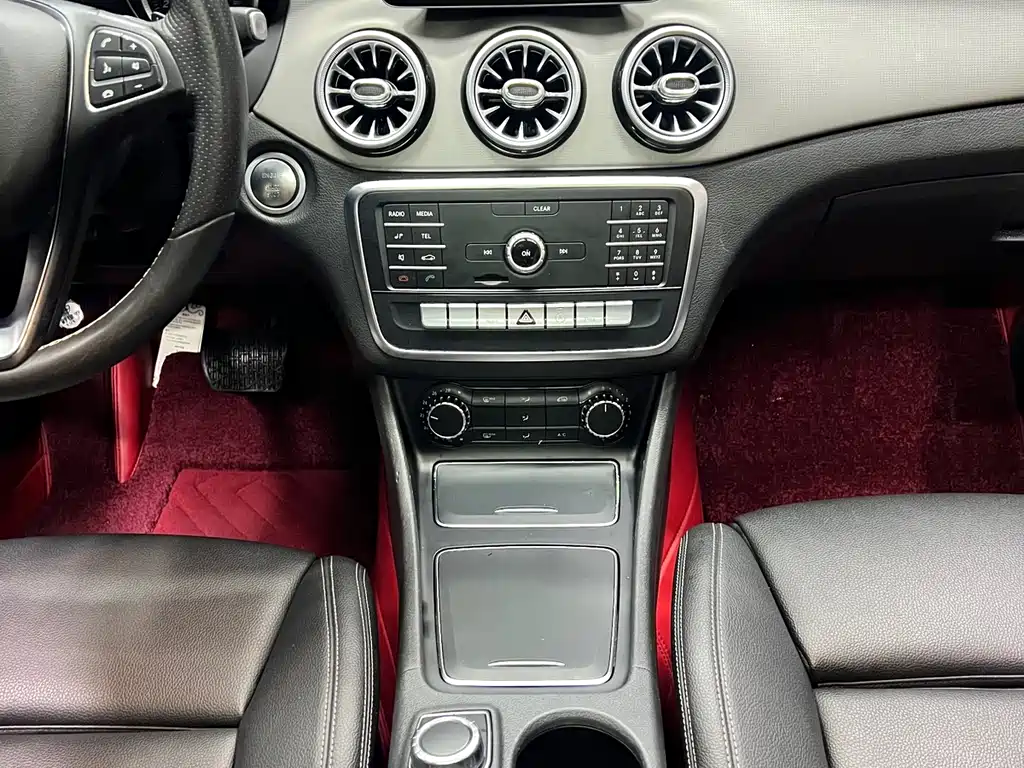 Mercedes-Benz CLA 2018 — фото 12