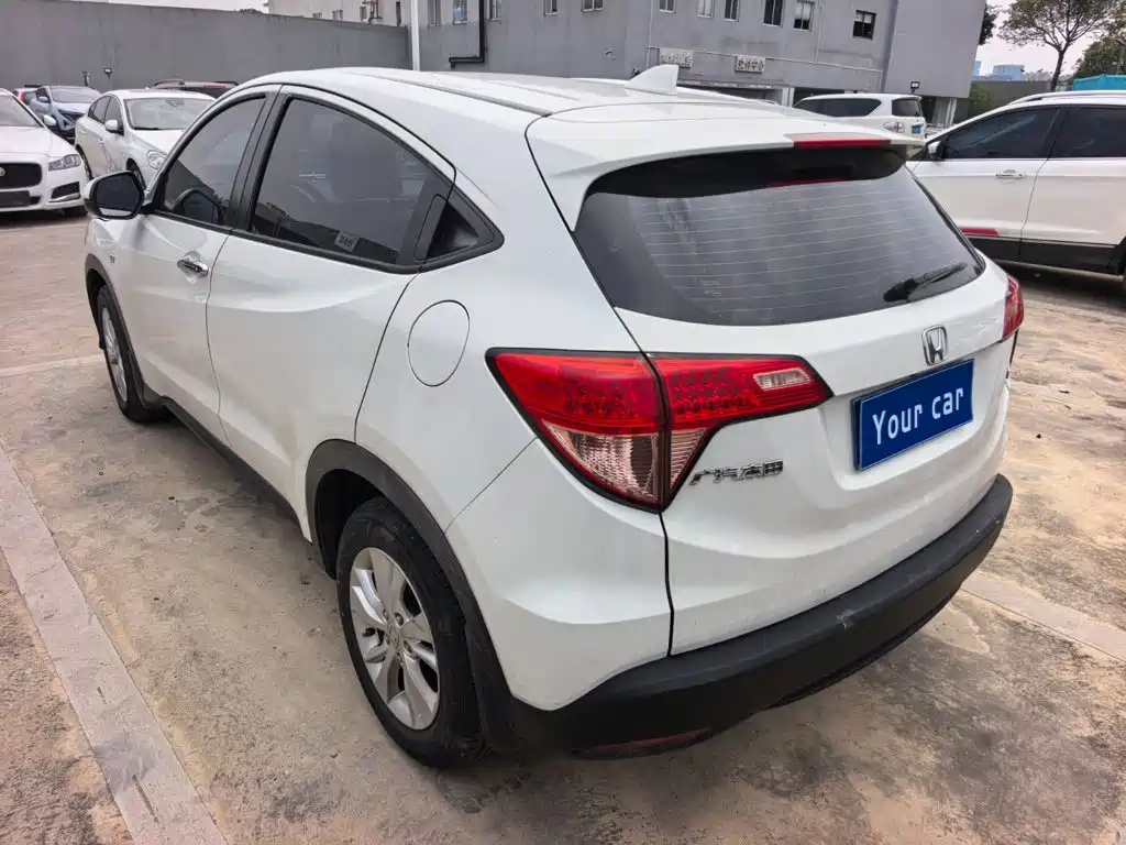 Honda Vezel 2016