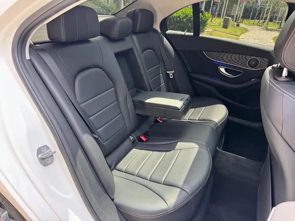 Mercedes-Benz C-Class 2019 — фото 11