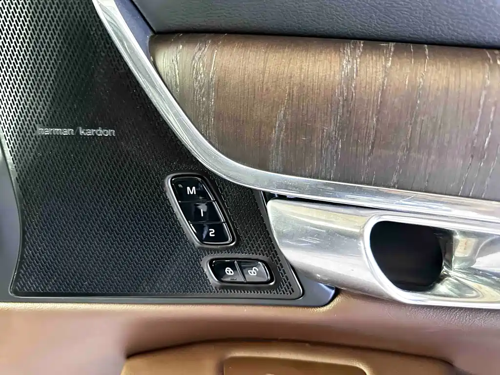 Volvo S90 2022 — фото 19